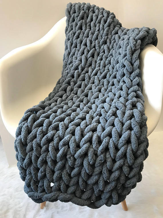 Beschwerte Strickdecke aus Wolle